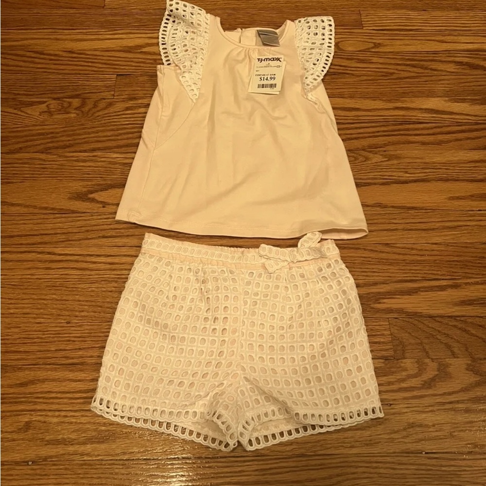 Toddler Girl's Savannah Top and Shorts Outfit- New With Tags